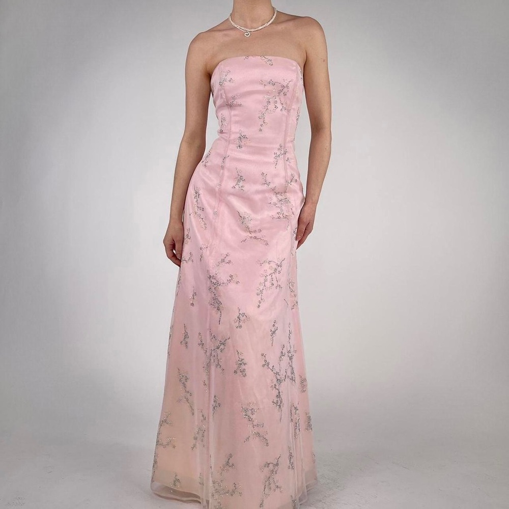Pink
Fairy,
Glam,
00s,
vintage